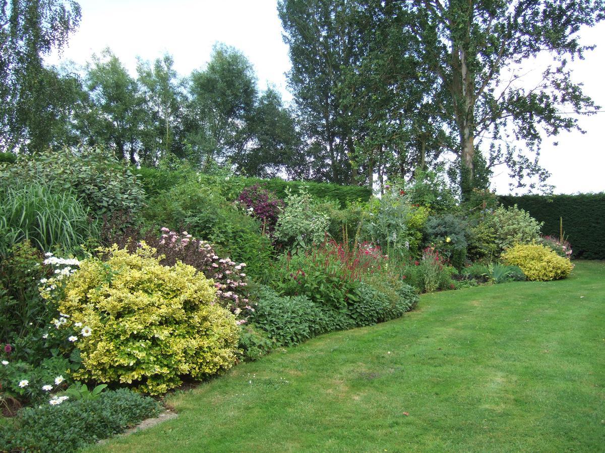 비세스터 Lime Trees Farm B&B 외부 사진
